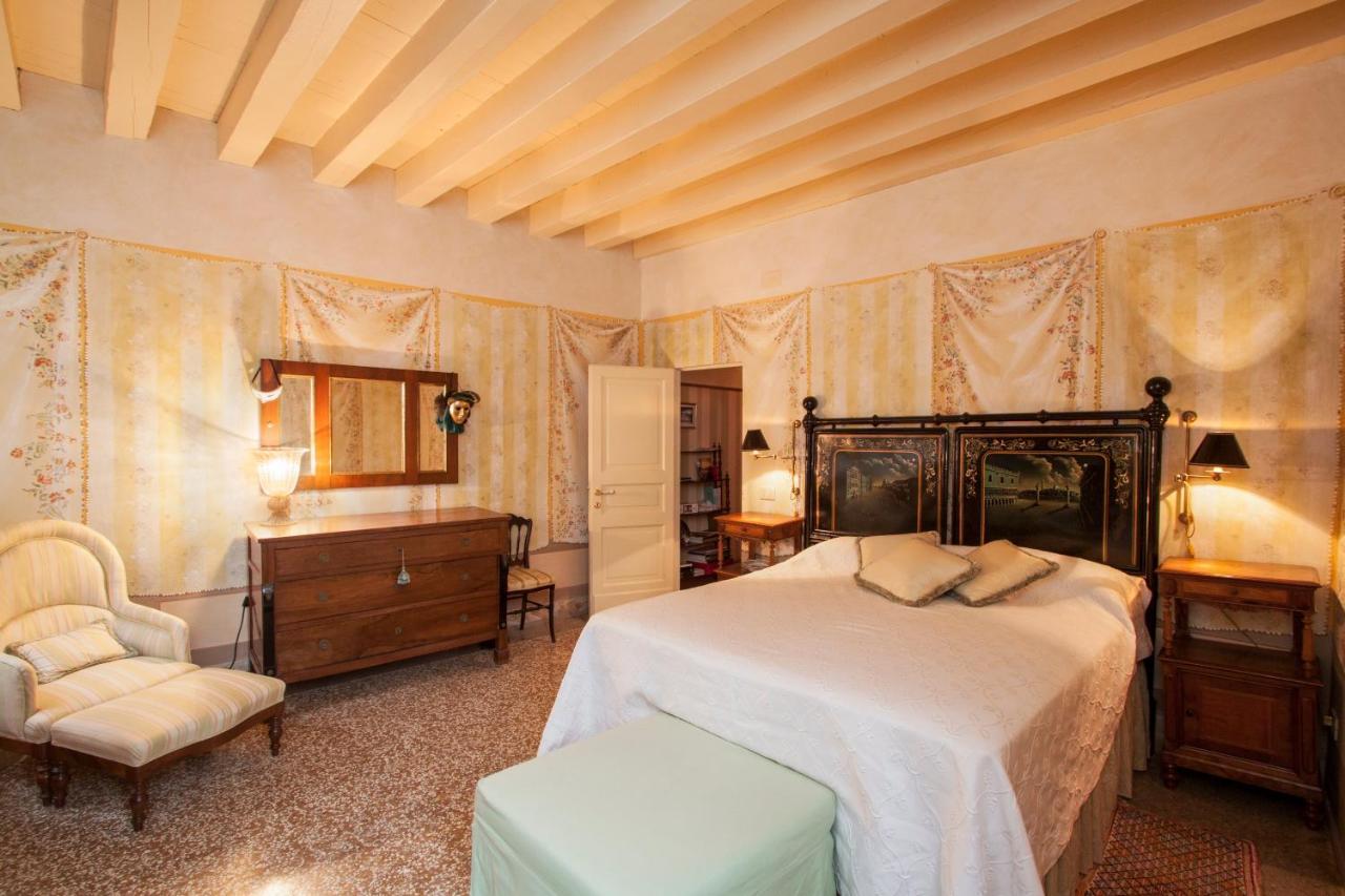 Explore From A Sophisticated Hideaway In San Polo Apartamento *